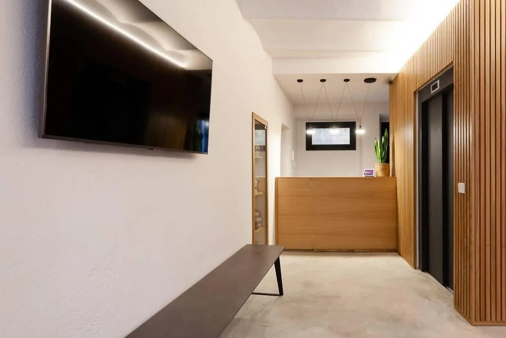 Velo Vern 2 Luxury Apartment In The Old Town Girona Spain